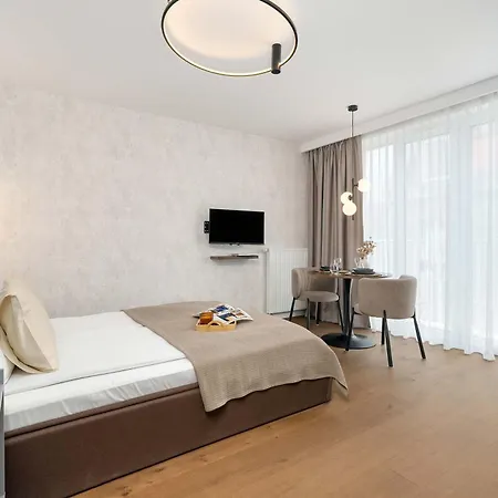 Modern In Downtown With Balcony By Renters * Познань